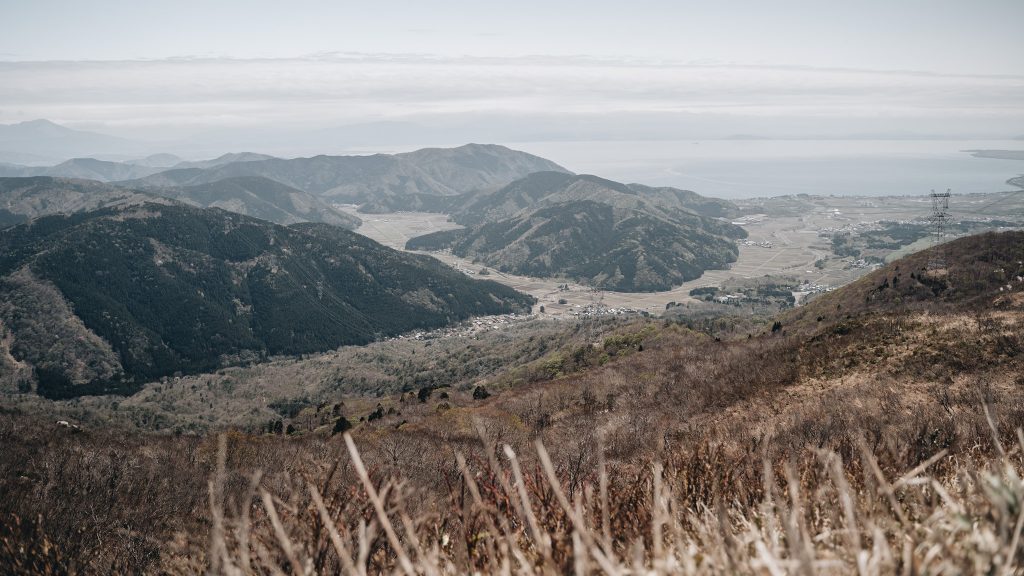 赤坂山山頂から琵琶湖をのぞむ